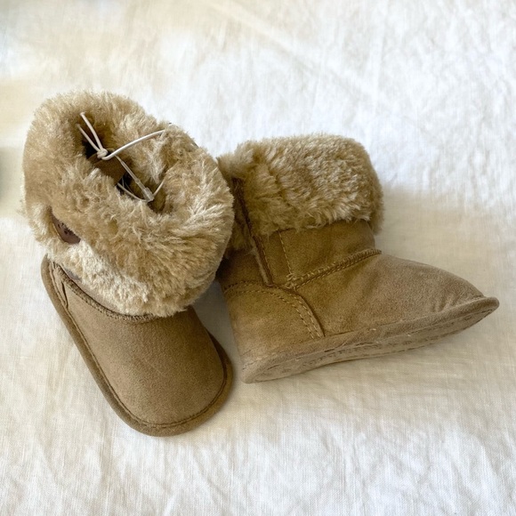 Koala Baby, baby girl boots. Size 1 - Picture 3 of 9